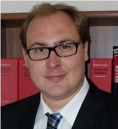 Rechtsanwaltskanzlei Kecker Русскоязычный АДВОКАТ в Дюссельдорфе (Германия). Семейное трудовое, торговое право. Разводы. Наследство. Лизинг. Взыскание долгов. Недвижимость.   