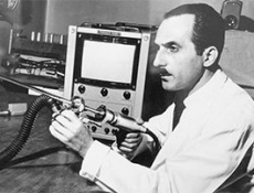 Доктор Бёрси. Его называли отцом лапороскопической хирургии