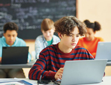 Цифровизация школ – поиск баланса